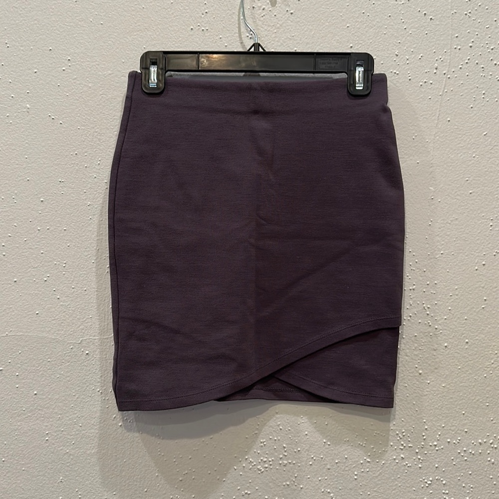 Grey Aritzia scalloped body con mini skirt